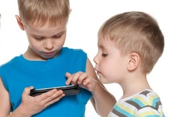 کارکردن طولانی مدت با موبایل ممنوع 